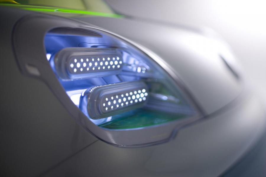  Renault Z.E. Concept 2008 года  (фото 86 из 90)